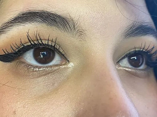 Wonderskin Powerfull mascara zwart volume