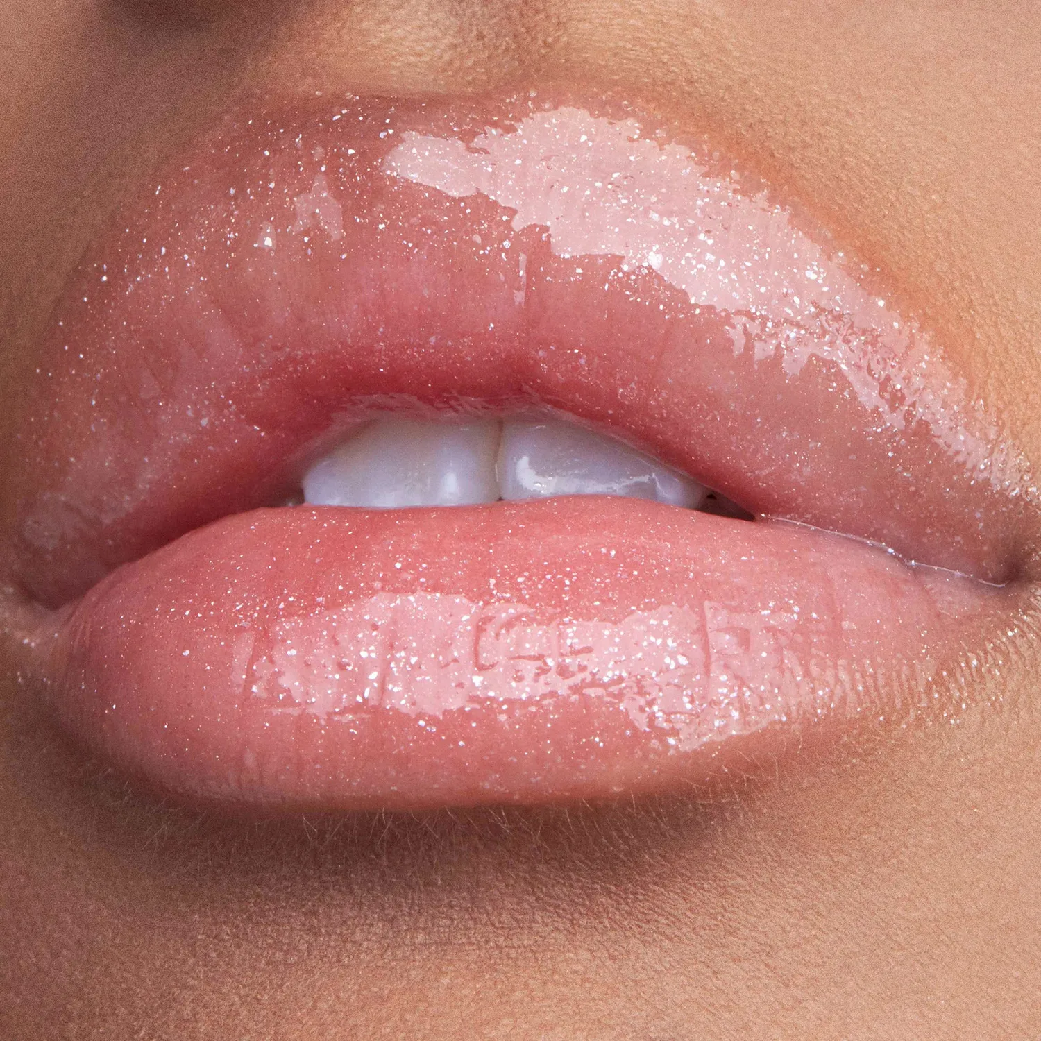Stila Plumping Lip Glaze lipgloss Kitten shimmer nude