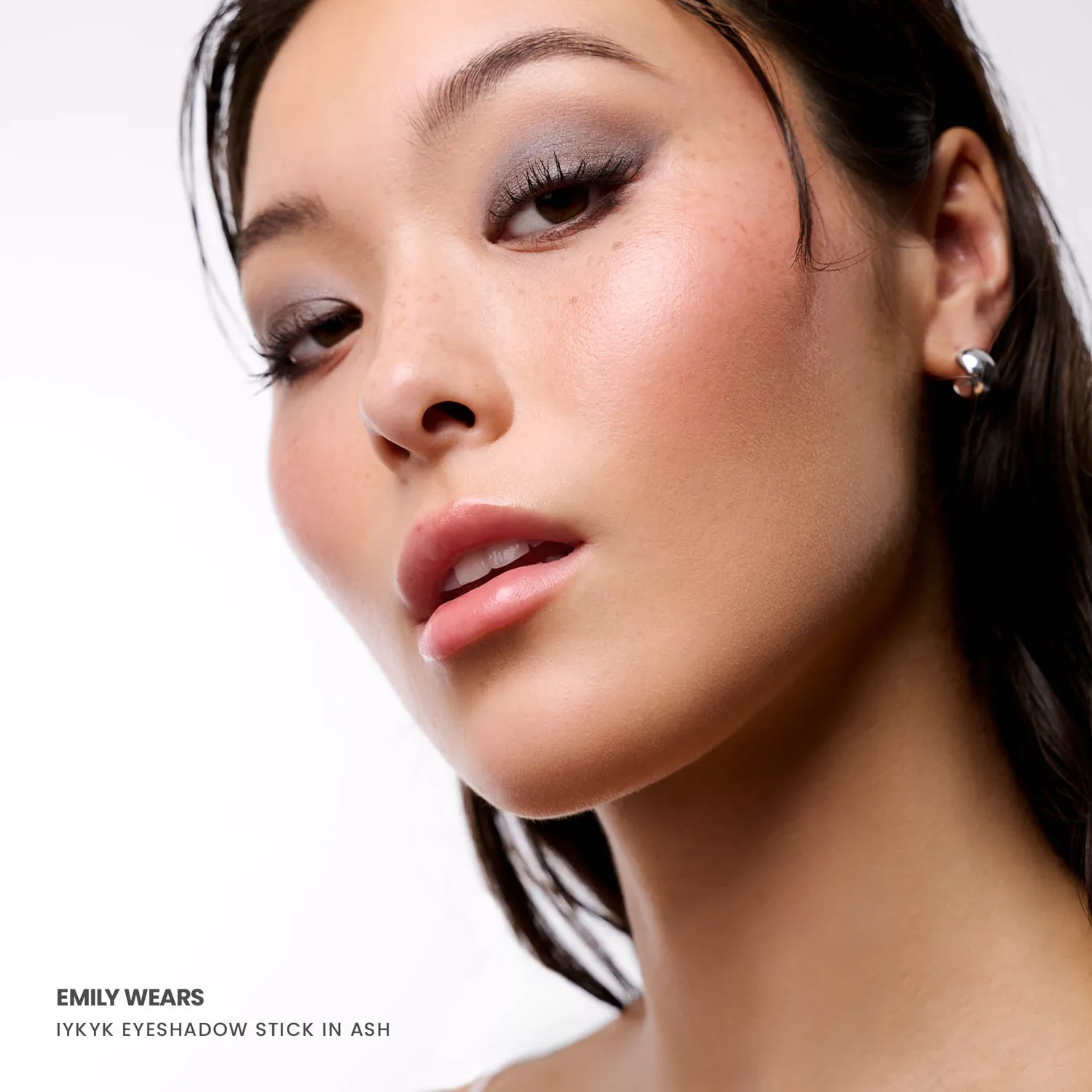 Wonderskin IYKYK Eyeshadow Trio sticks zachte dekking