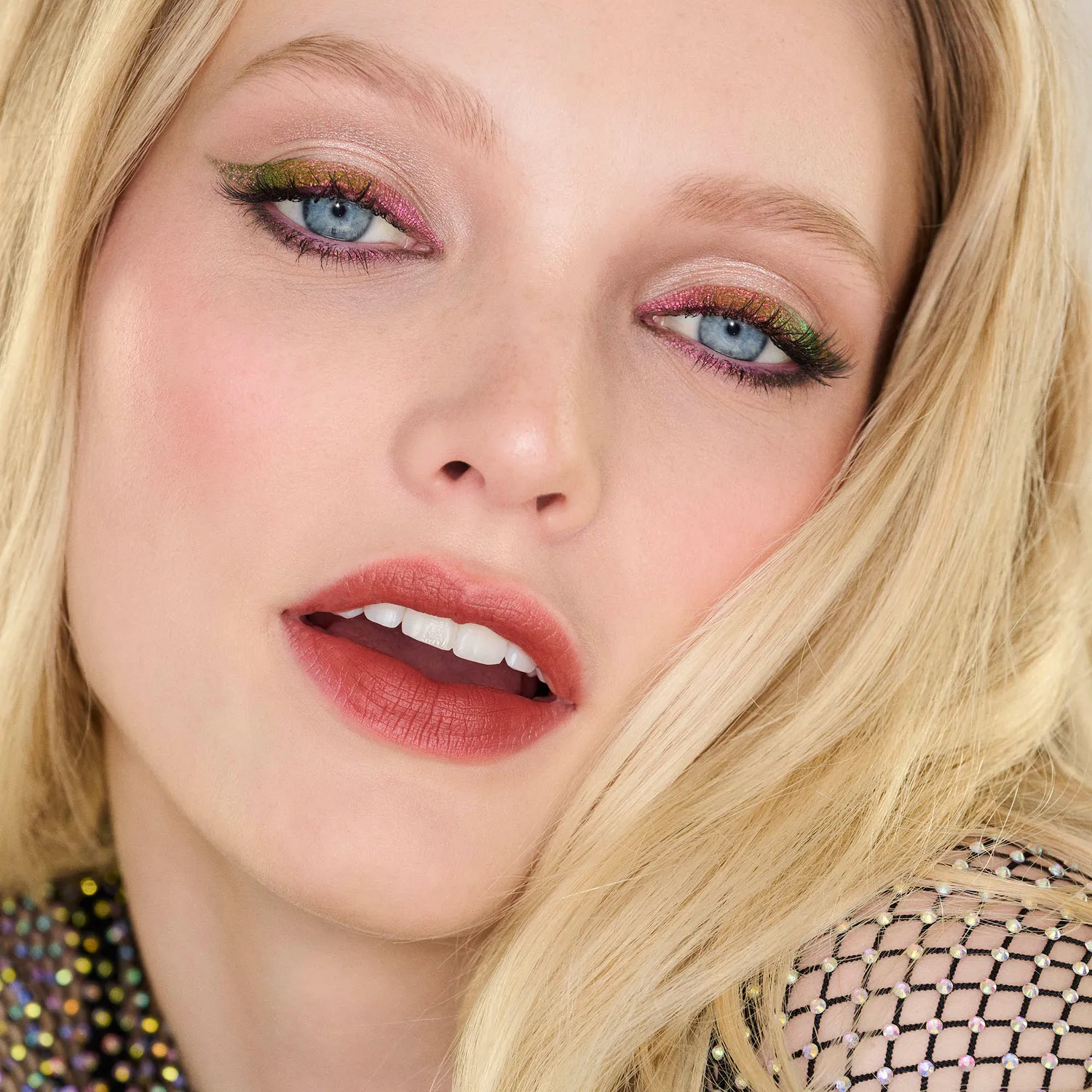 Stila Stay All Day Chroma-Flash eyeliner Dragonfly chrome