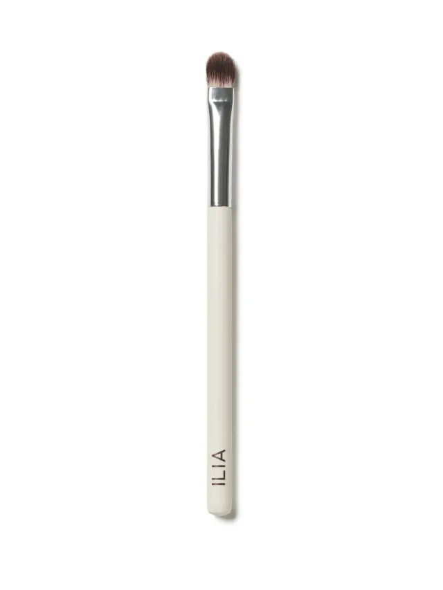 ILIA Shadow Brush oogschaduwkwast vegan hout
