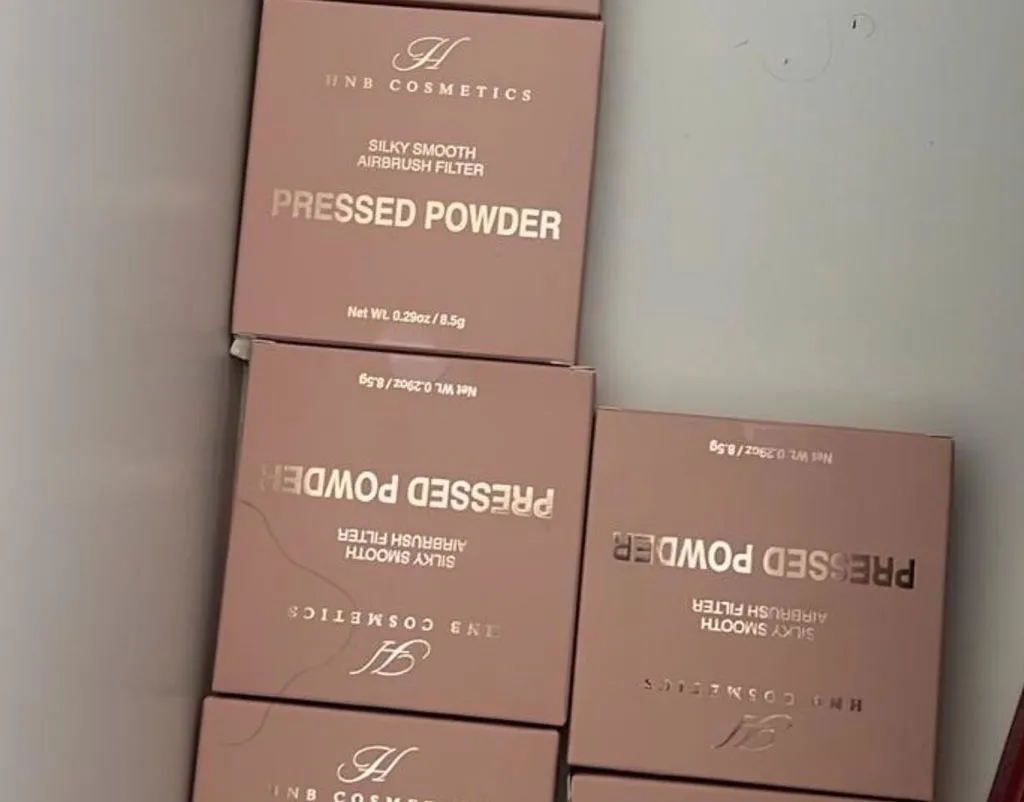 HNB Cosmetics Pressed Powder compactpoeder Medium matterend