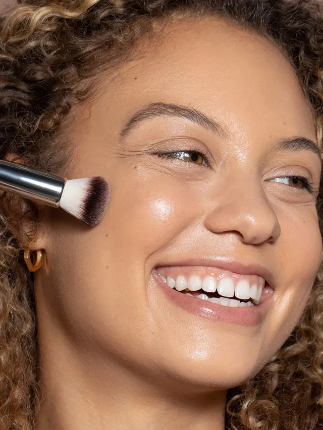 ILIA Complexion Brush make-up kwast vegan zachte dekking