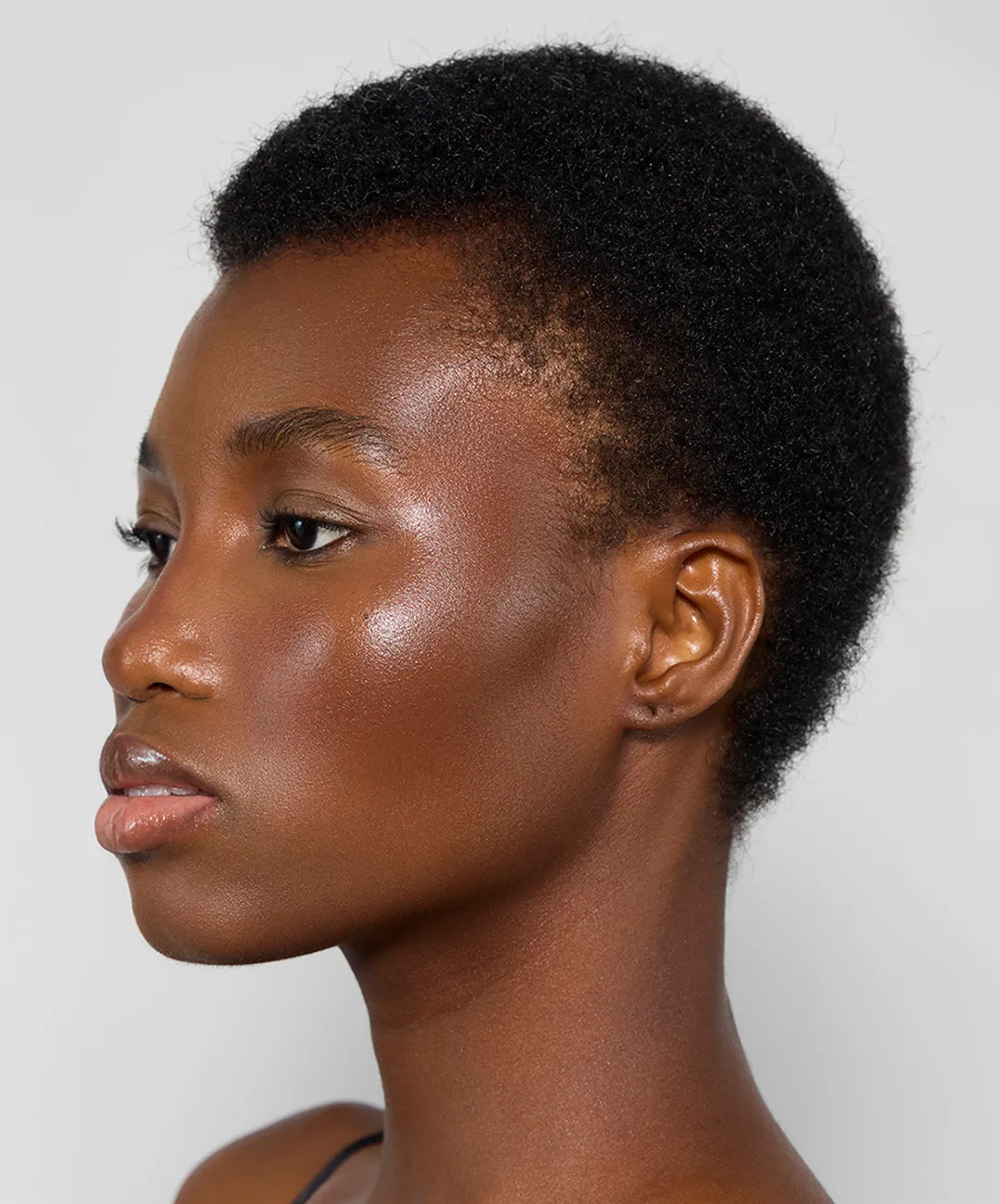 REFY Beauty Gloss Highlighter glass glow