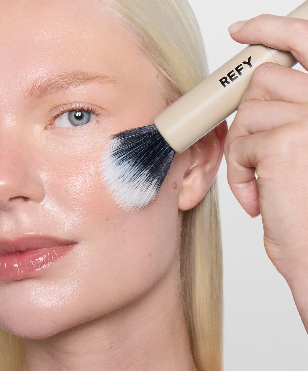 REFY Beauty Duo Brush blush kwast synthetisch