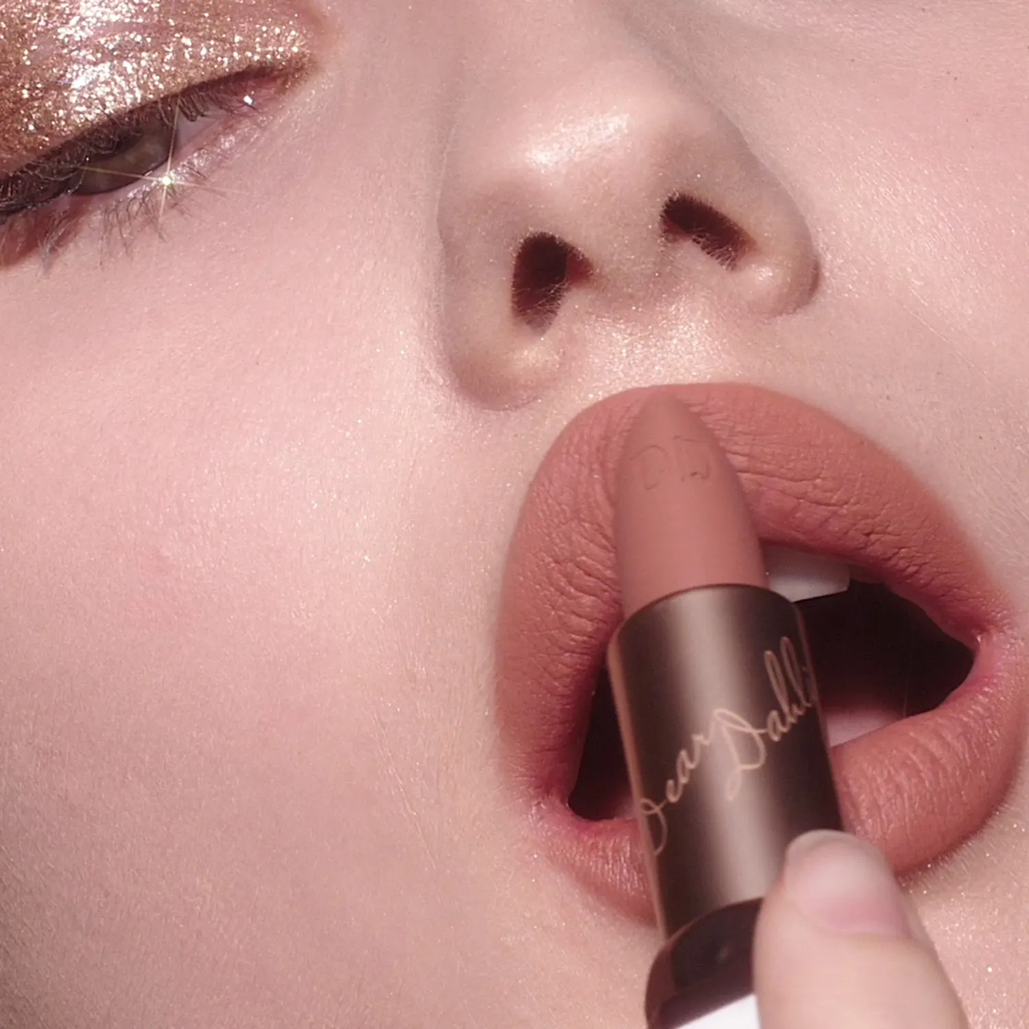 Dear Dahlia Lip Paradise Effortless Matte lippenstift hydraterend