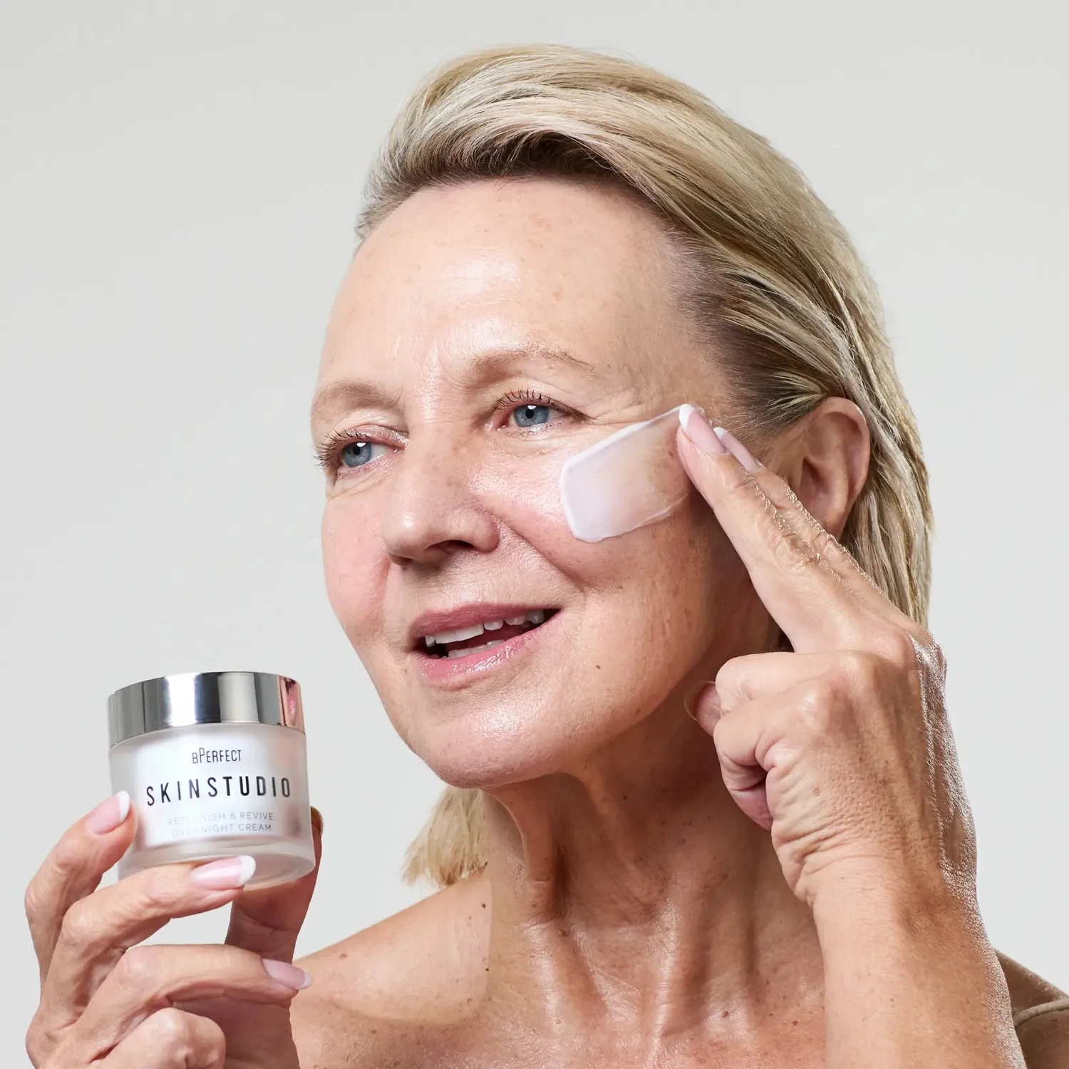 BPerfect Skin Studio Replenish & Revive herstelcrème 50ml