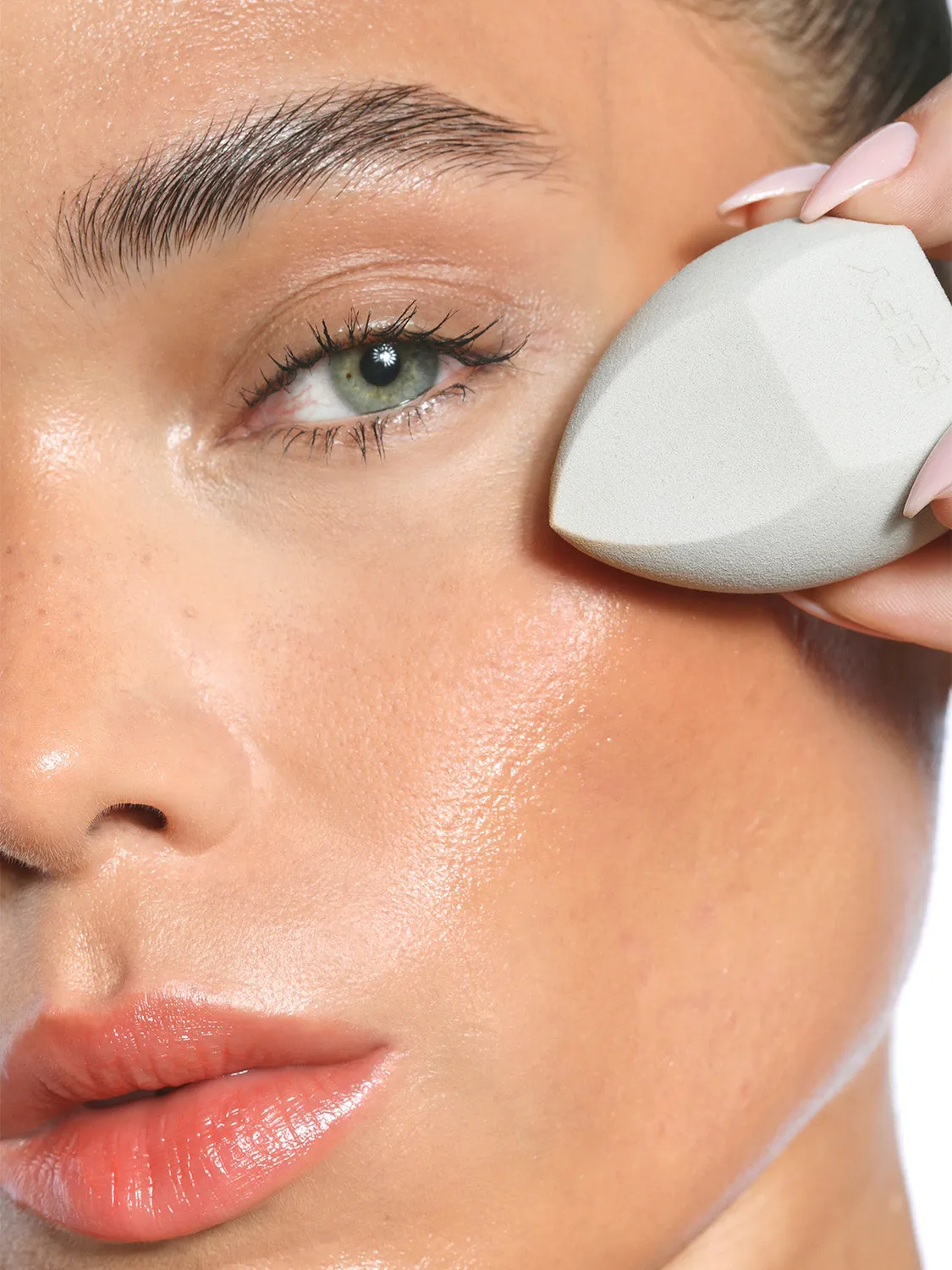 REFY Beauty Sponge make-up spons droog gebruik