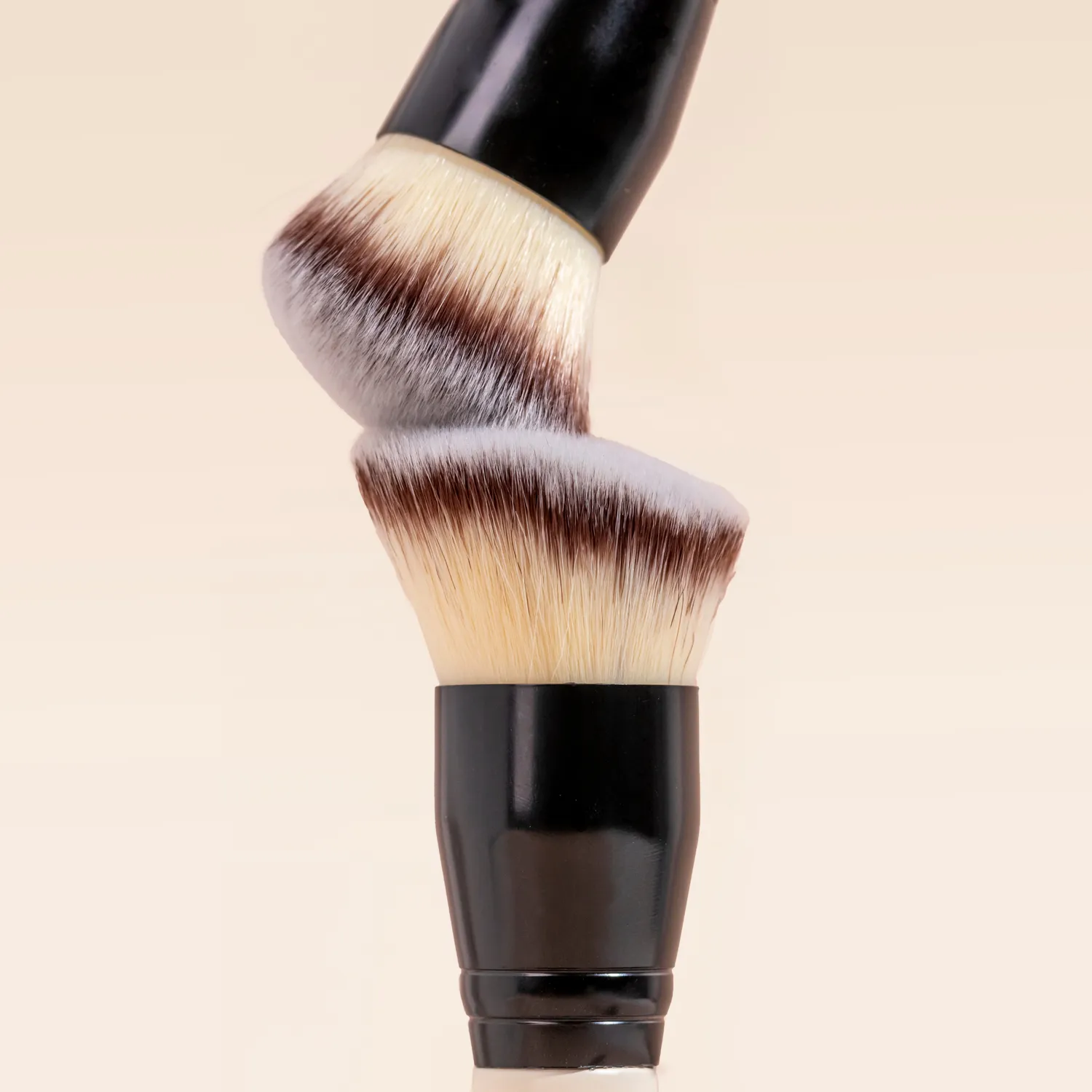 BPerfect Mini Empress cheek contour kwast mini