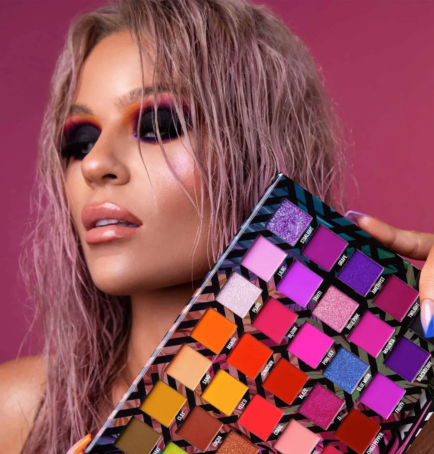 BPerfect Carnival III Love Tahiti Palette oogschaduw 64g