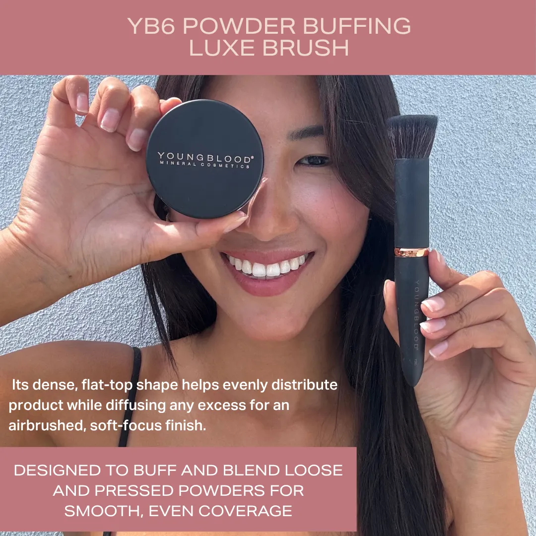 Youngblood YB6 Powder Buffing Luxe Brush poederkwast dicht