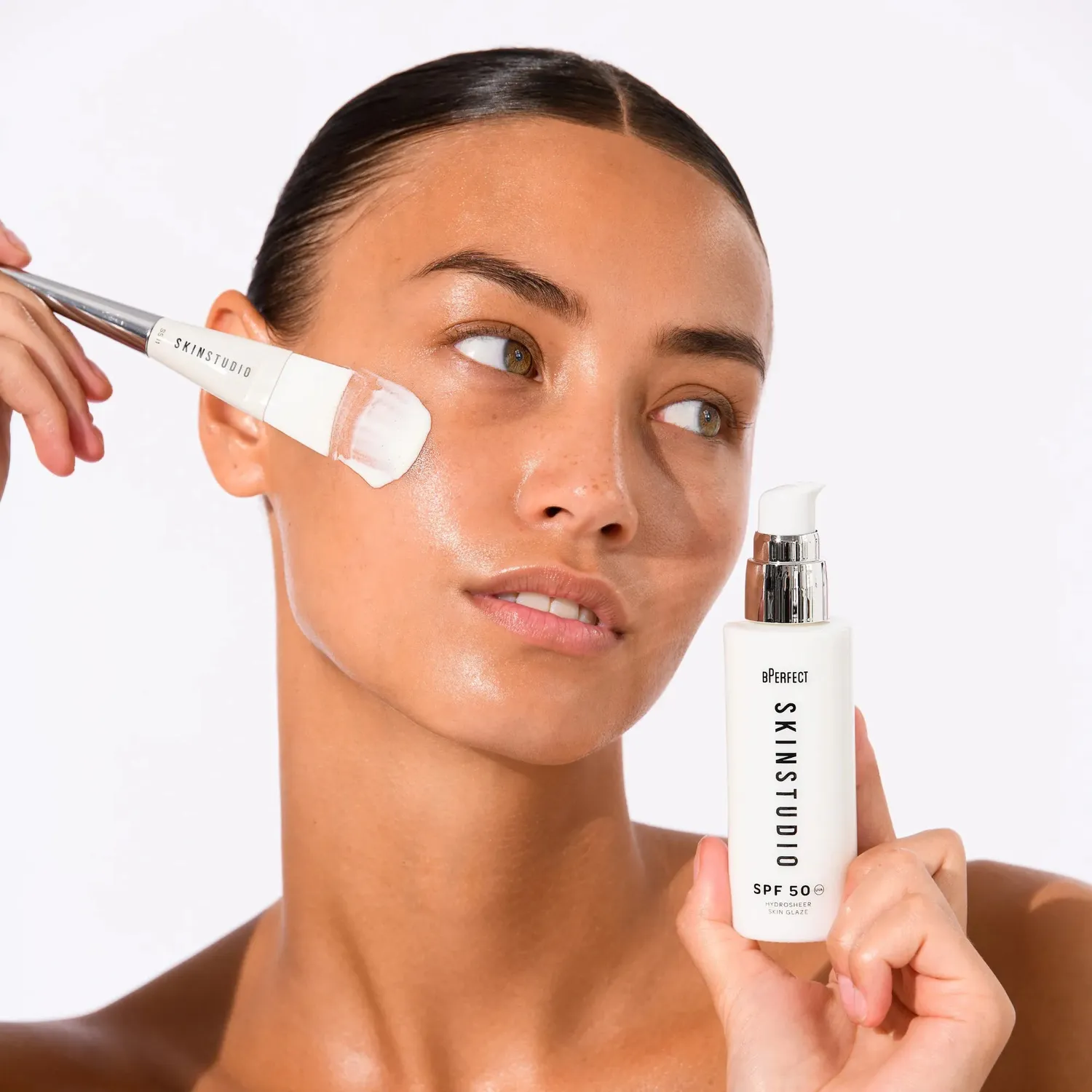 BPerfect Skin Studio SPF Duo Glaze 50ml met Brush