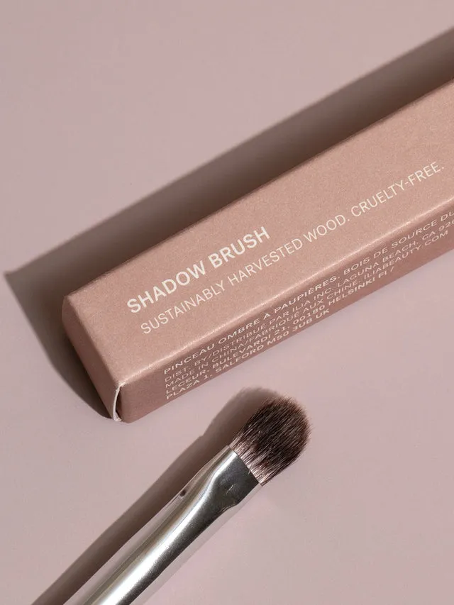 ILIA Shadow Brush oogschaduwkwast vegan hout