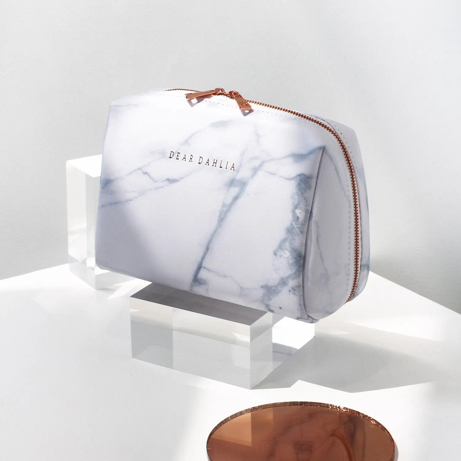 Dear Dahlia Signature Marble Make-up Tasje vegan leer