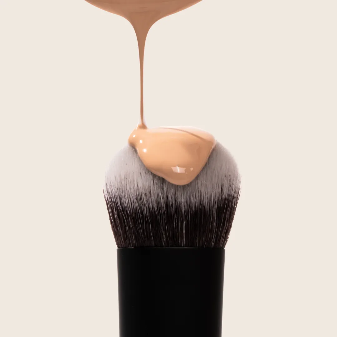 Youngblood YB16 Skin Perfecting Luxe foundationkwast