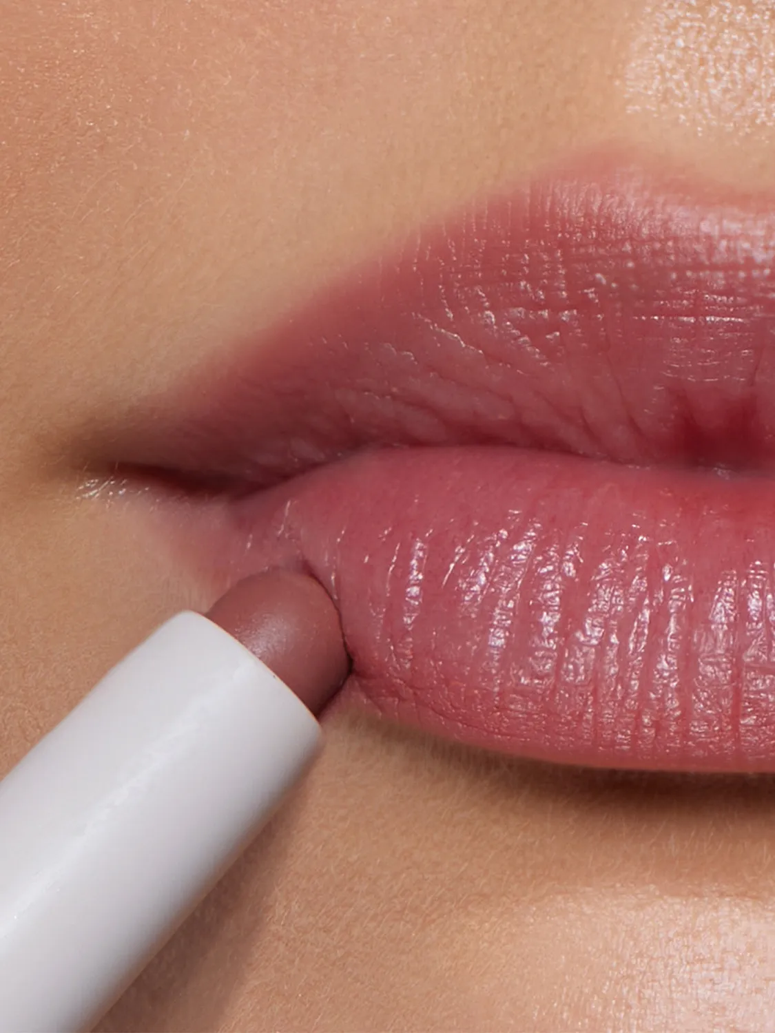 REFY Blur Liner lipliner met zachte matte finish