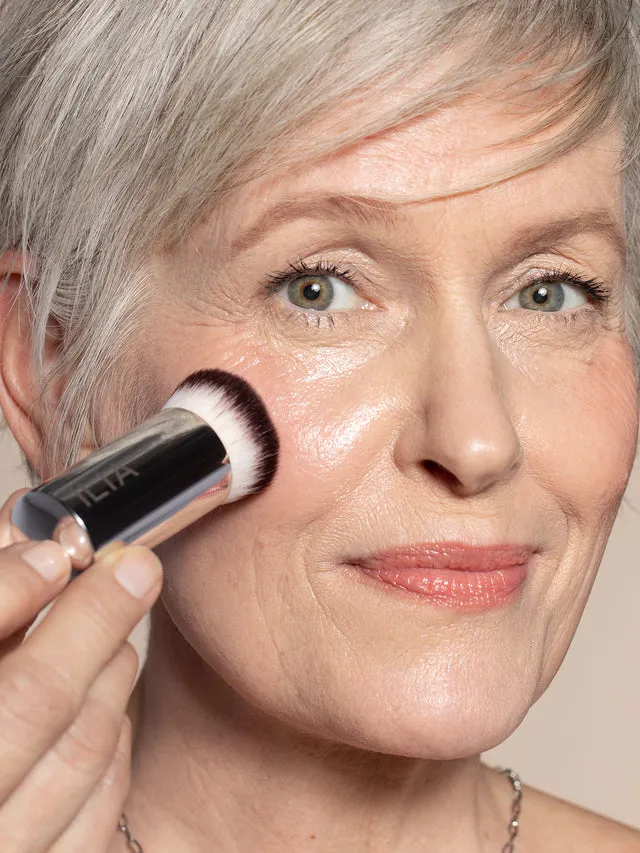 ILIA Beauty Perfecting Buff Brush make-up kwast vegan