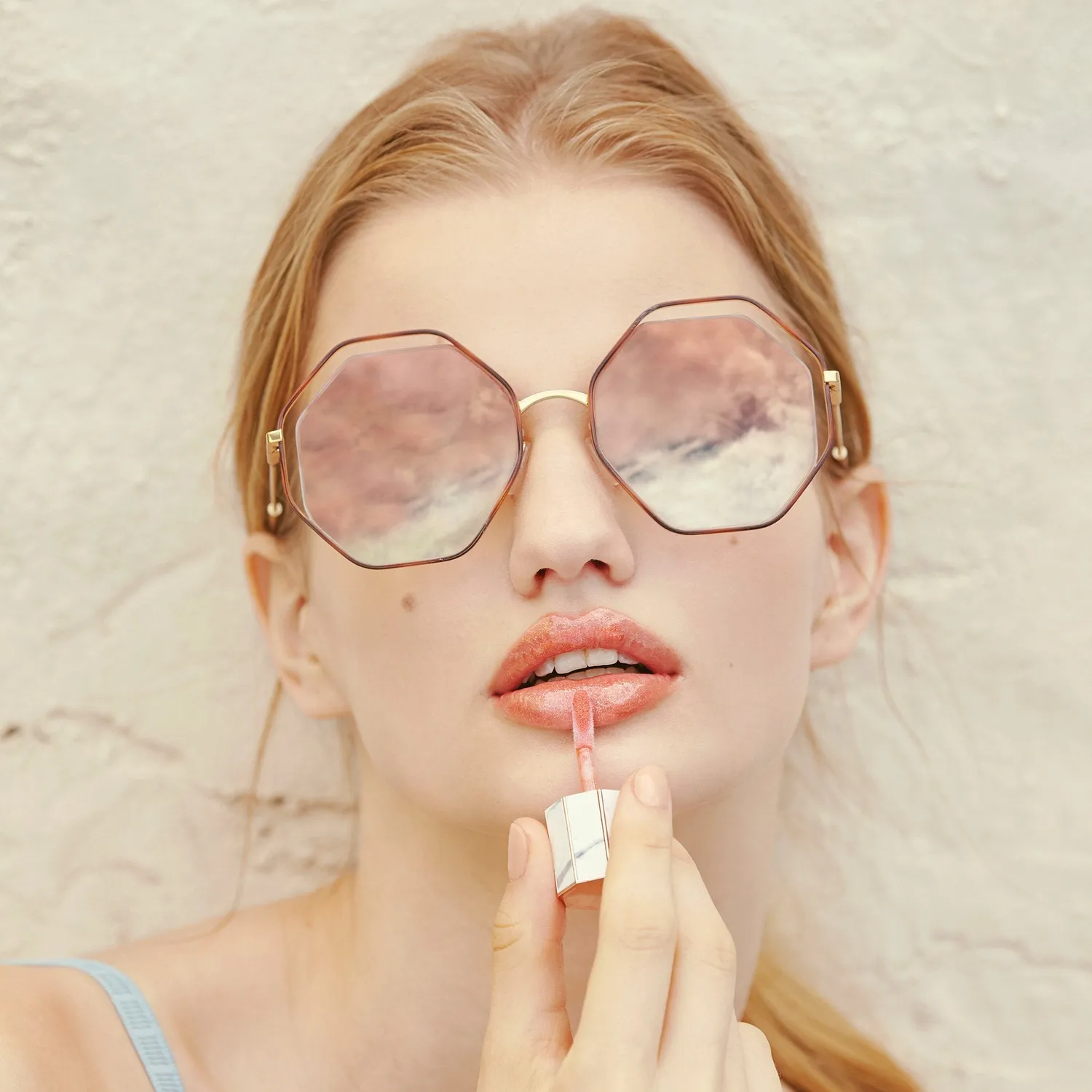 DEAR DAHLIA Paradise Aurora Shine lipgloss Bronze Sky glanzende finish