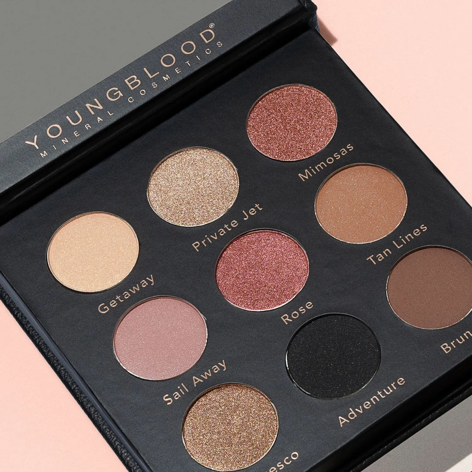 Youngblood Weekender I Palette gezichtspalet 13 kleuren stralend