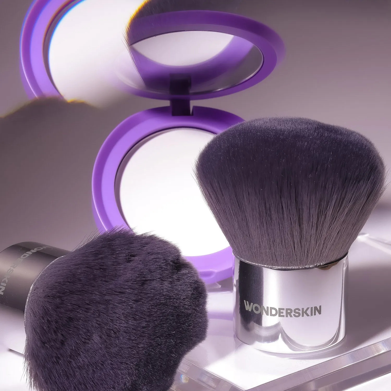 Wonderskin Kabuki Poederkwast dicht charcoal zacht
