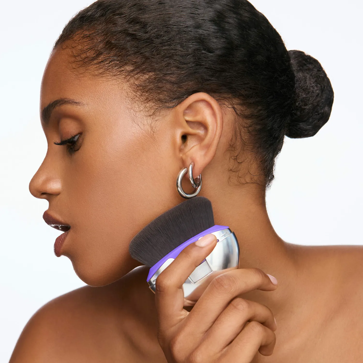 Wonderskin Dial-it Up Foundation kwast zachte dekking