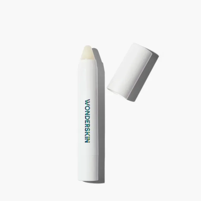 Wonderskin Wonder Blading 3-in-1 lipscrub stick sheaboter